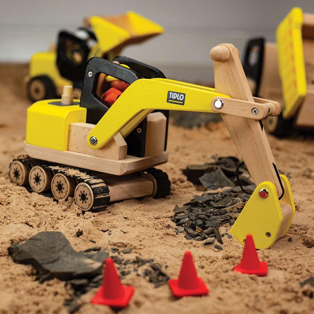 Tidlo Digger - Wooden Construction Toy