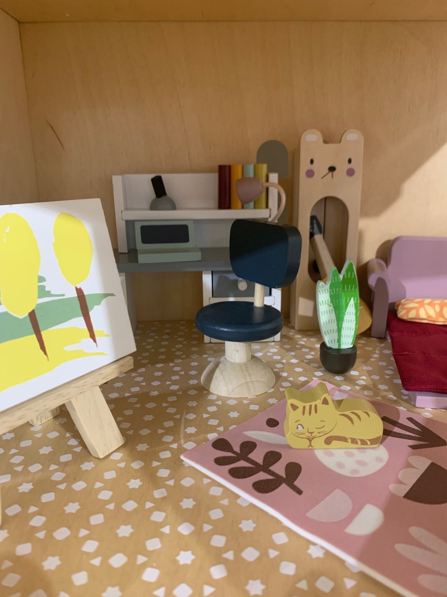 Dolls House Study Furniture - Toby Tiger