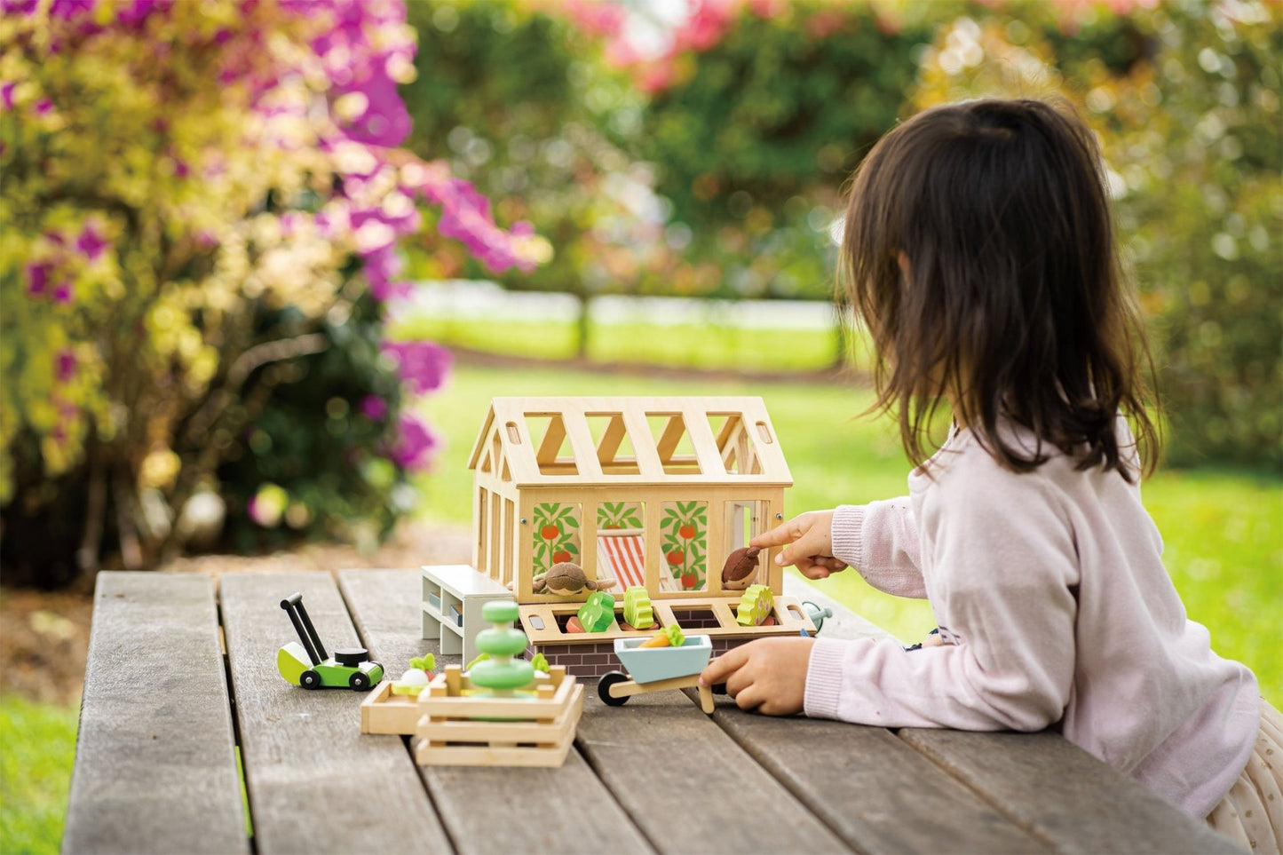 Greenhouse and Garden Set - Toby Tiger