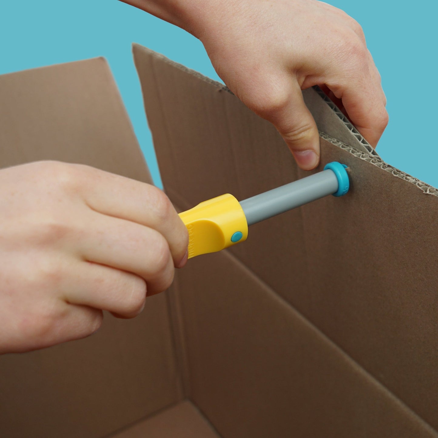 Makedo - Discover Cardboard Construction Tool Set - Toby Tiger