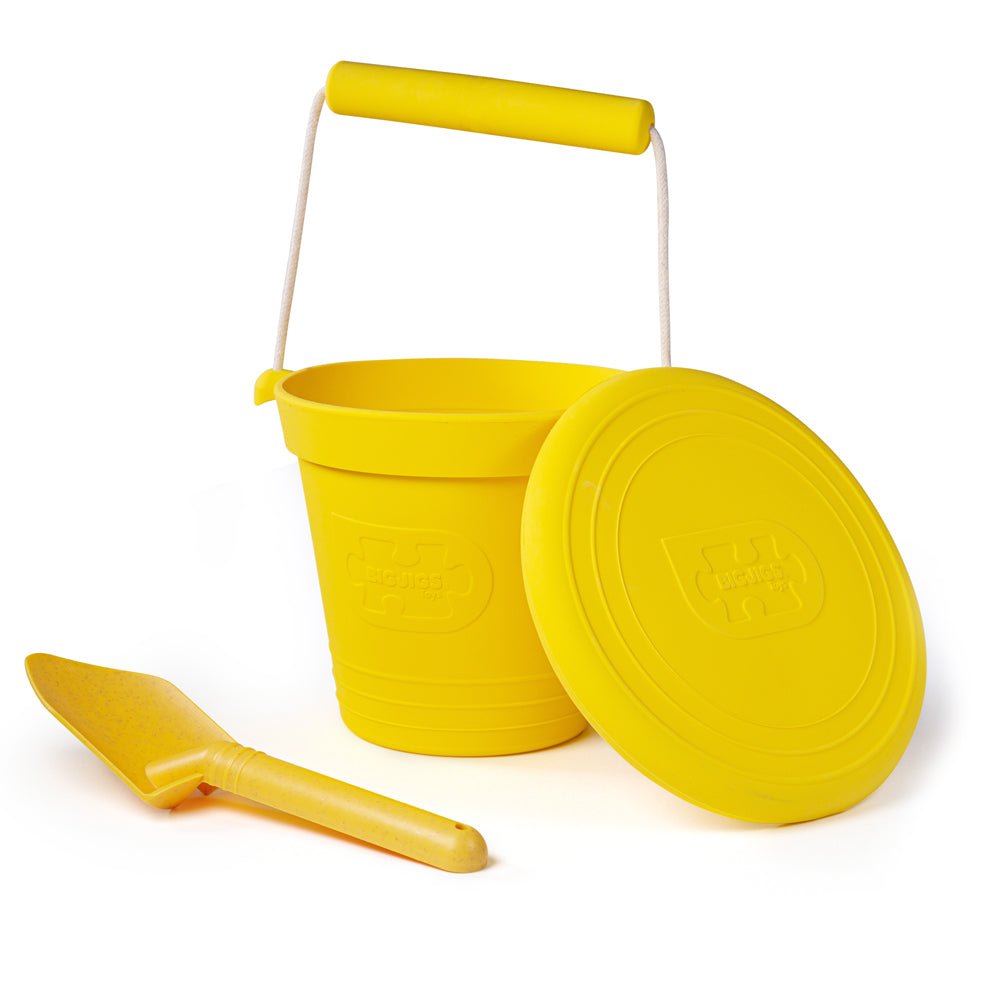 Honey Yellow Silicone Bucket, Flyer and Spade Set - Toby Tiger