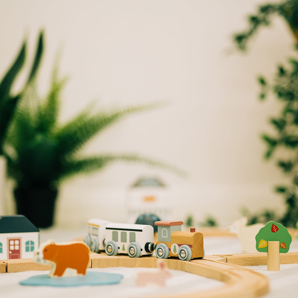 Fsc Train Set (Woodland Animal) - Toby Tiger UK Retail