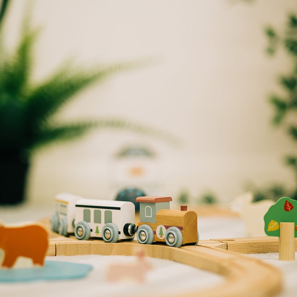Fsc Train Set (Woodland Animal) - Toby Tiger UK Retail