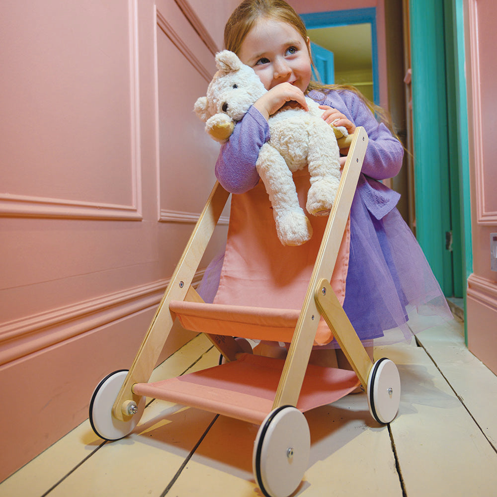Poussette de poupée