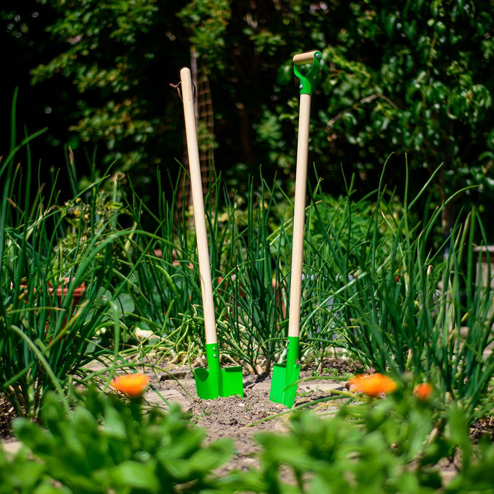 Long Handled Shovel - Toby Tiger
