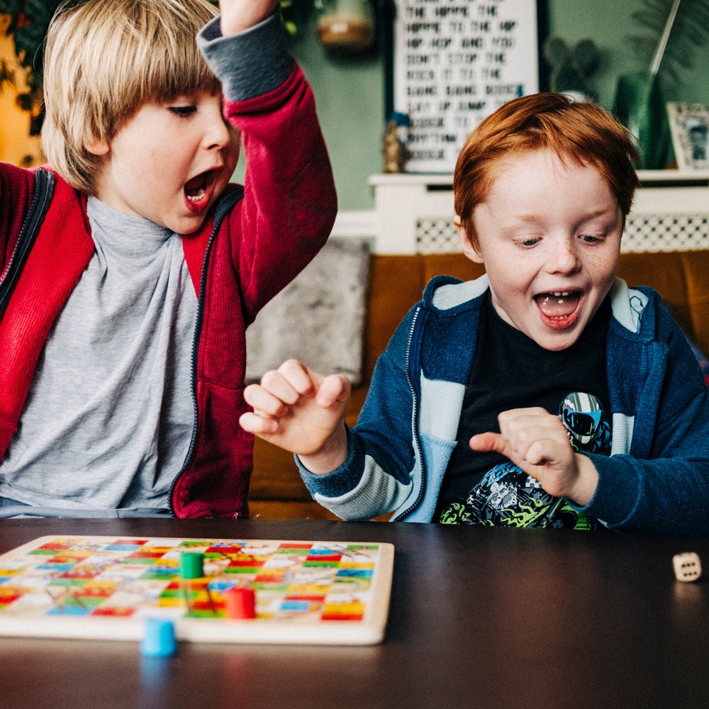 Traditional Snakes and Ladders - Toby Tiger