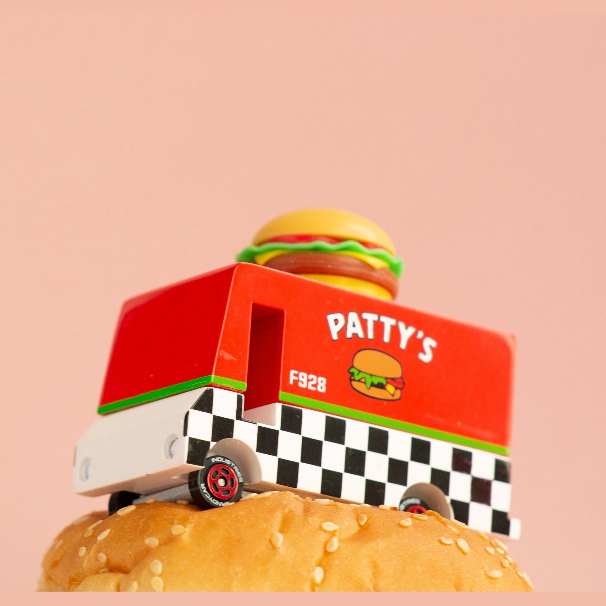 Candylab Candyvan - Hamburger Van - Toby Tiger