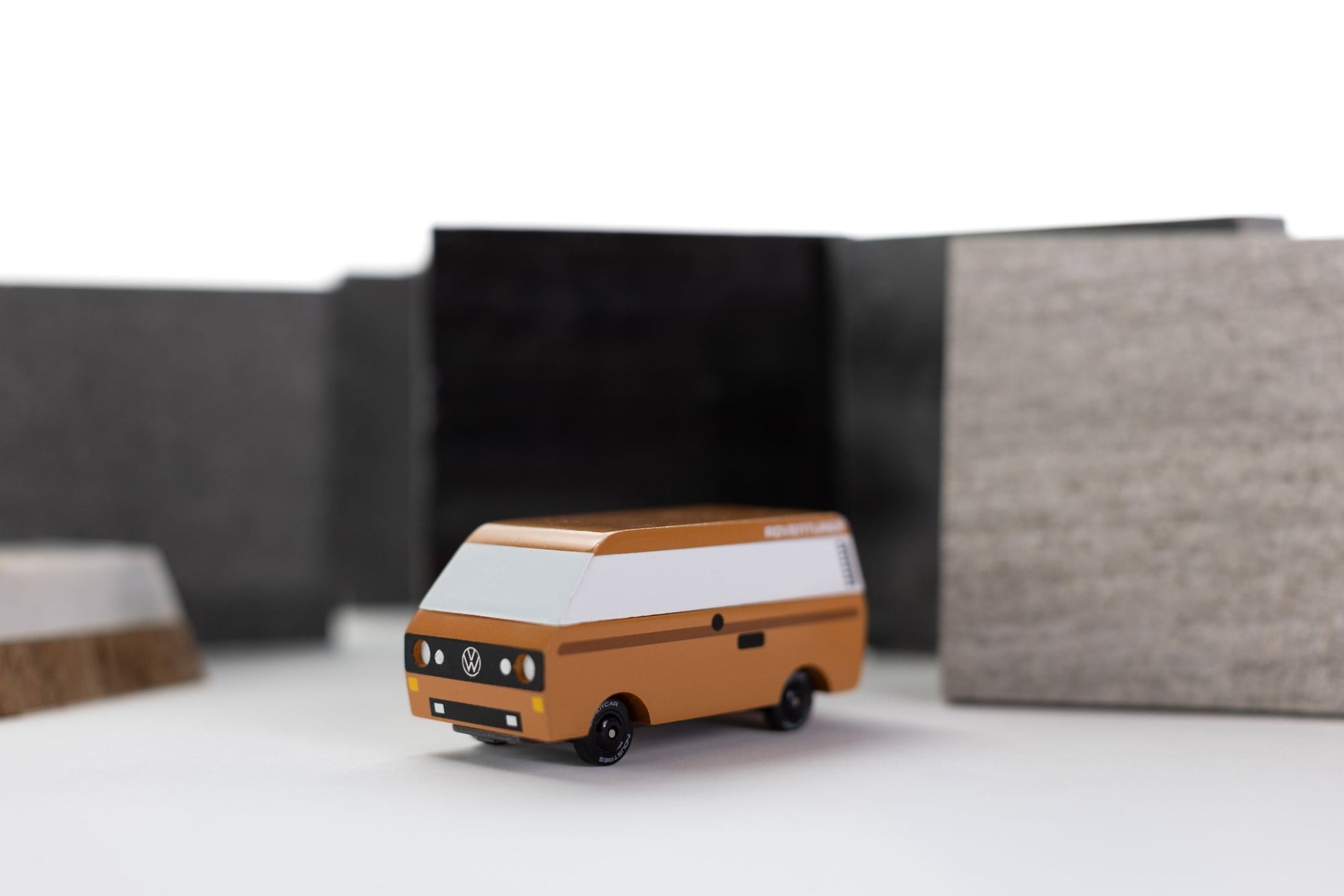 Candylab Candyvan VW T3 Adventurer Brown - Toby Tiger