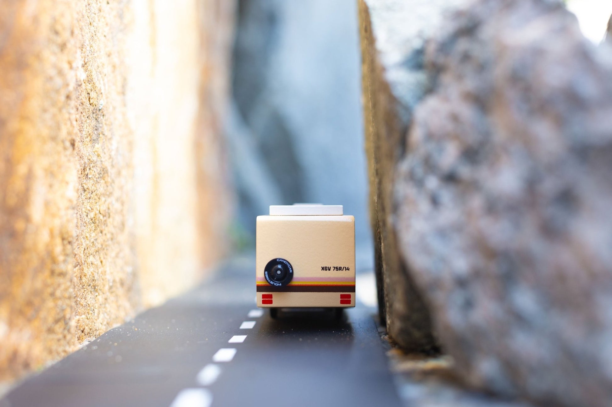 Candylab Candycar - Yosemite - Toby Tiger