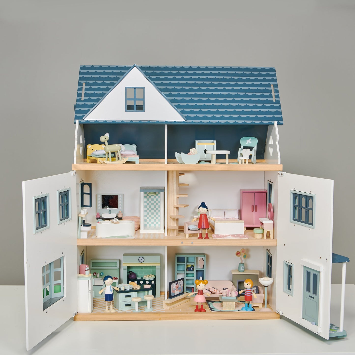Lot Dovetail (Maison Dovetail, Famille de poupées, 5 ensembles de pièces)
