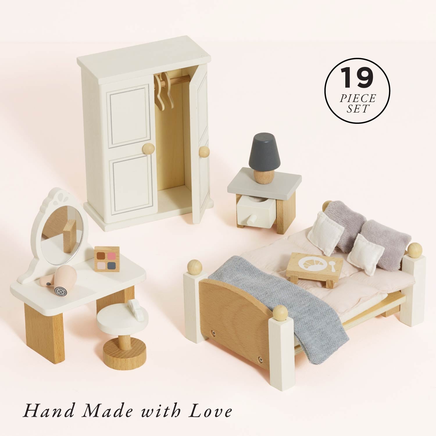 Wooden Dolls House Bedroom - Toby Tiger UK