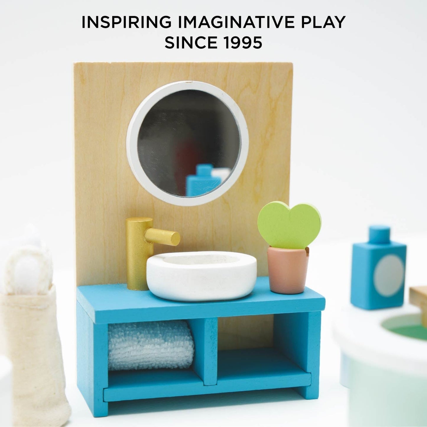 Wooden Dolls House Bathroom Furniture - Toby Tiger UK
