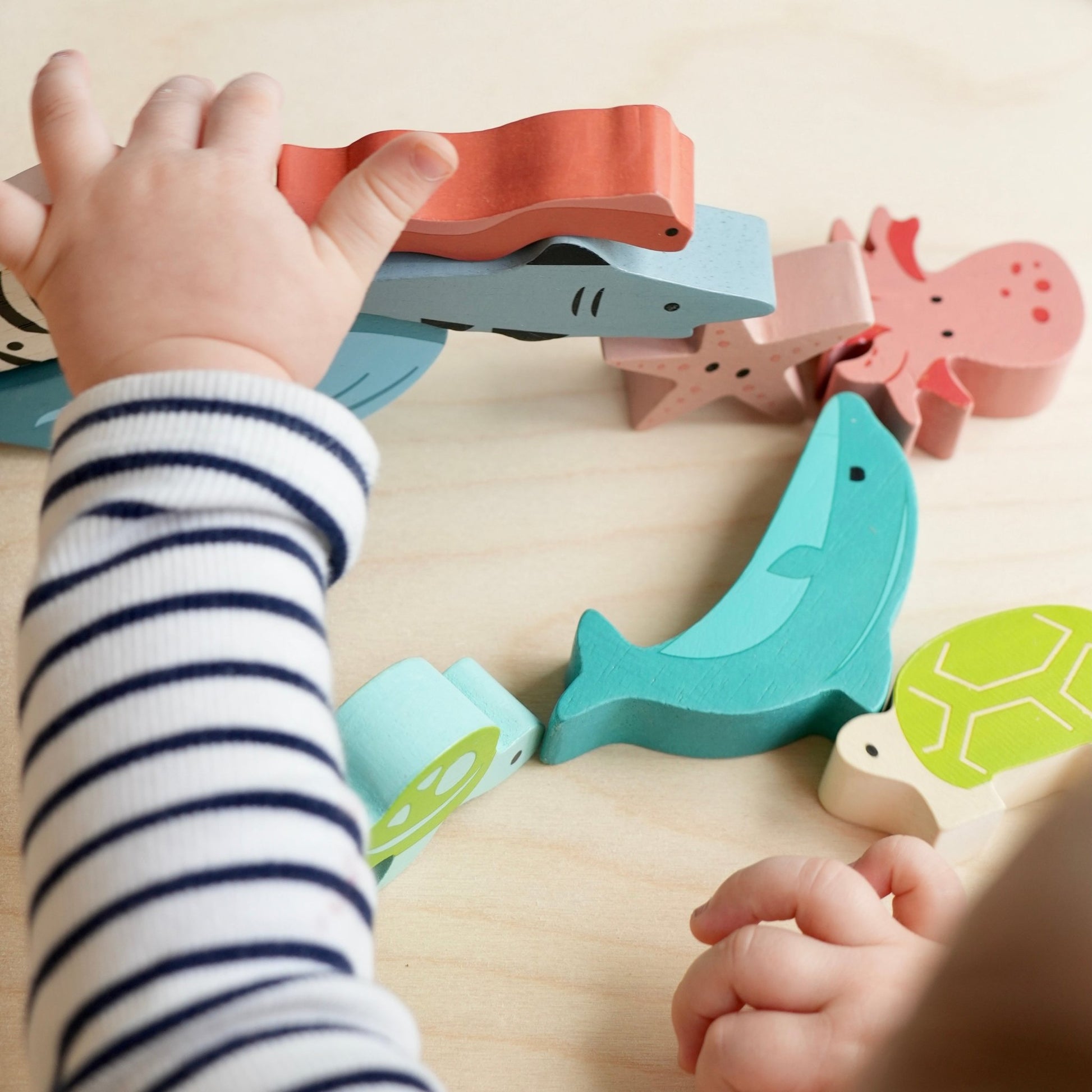 Happy Stacking Ocean - Toby Tiger