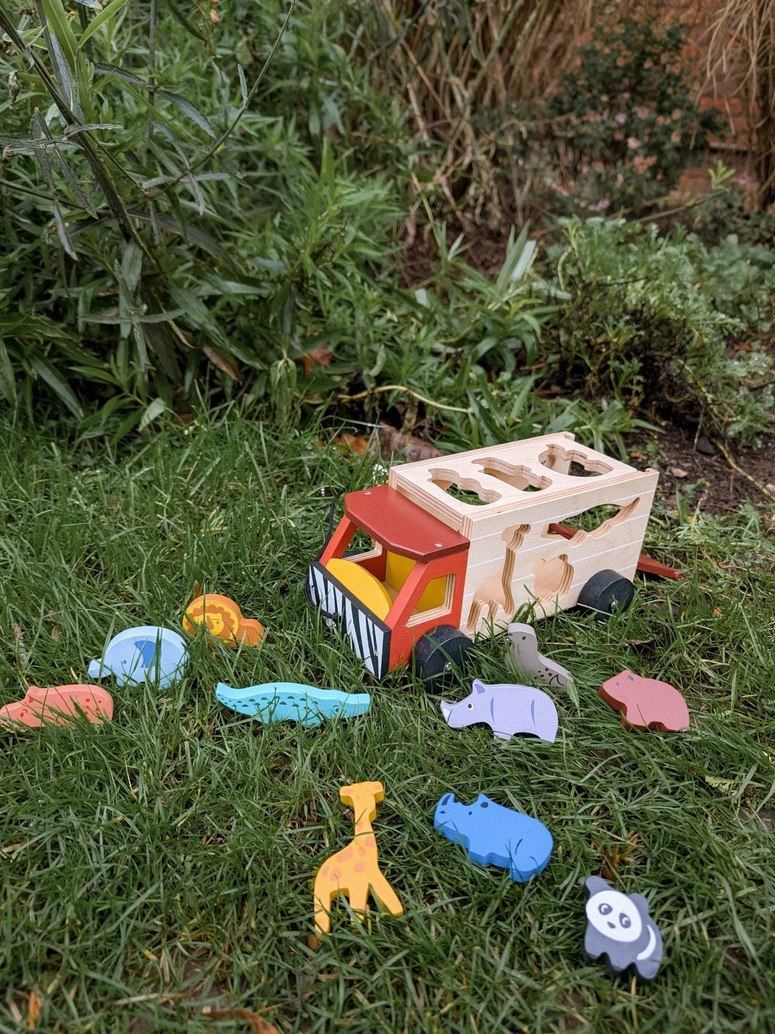 Shape Sorting Safari Truck - Toby Tiger
