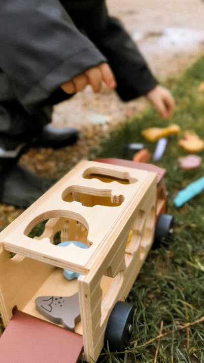 Shape Sorting Safari Truck - Toby Tiger