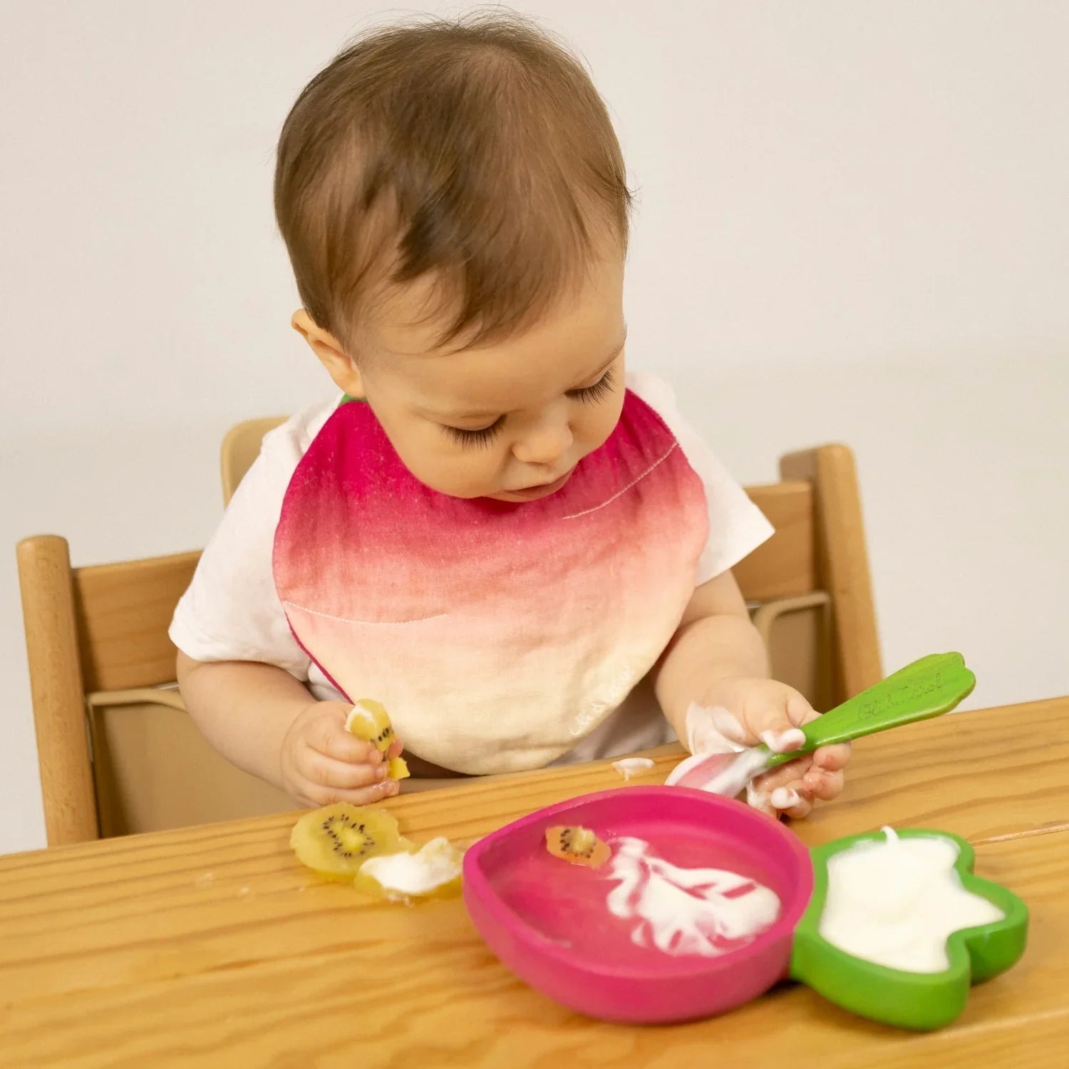 Oli&Carol Ramona the Radish Feeding Bib - Toby Tiger