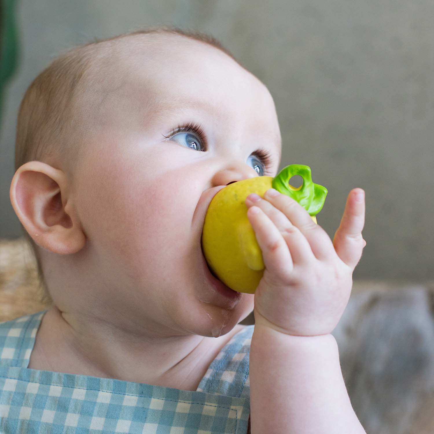 Oli & Carol John Lemon Mini Teether - Toby Tiger