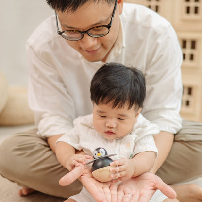 PlanToys Penguin Wobbler - Toby Tiger
