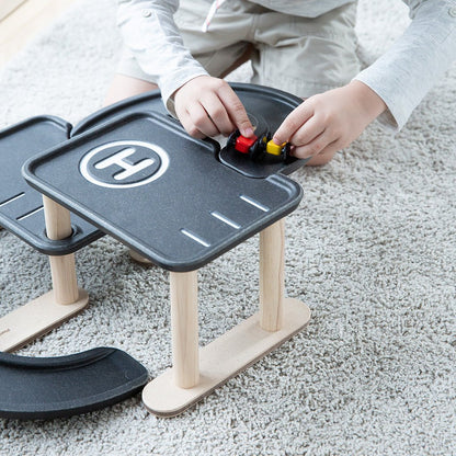 PlanToys Race 'n' Play Parking Garage - Toby Tiger