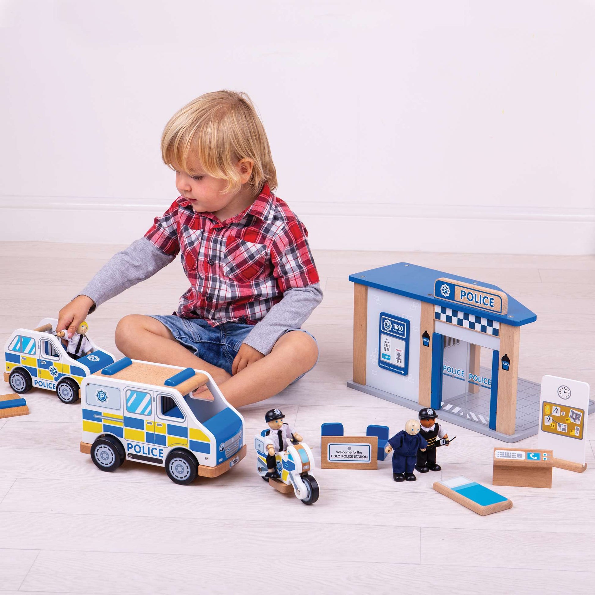 Police Station Playset - Toby Tiger UK
