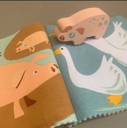 The Noisy Farmyard Rag Book - Toby Tiger