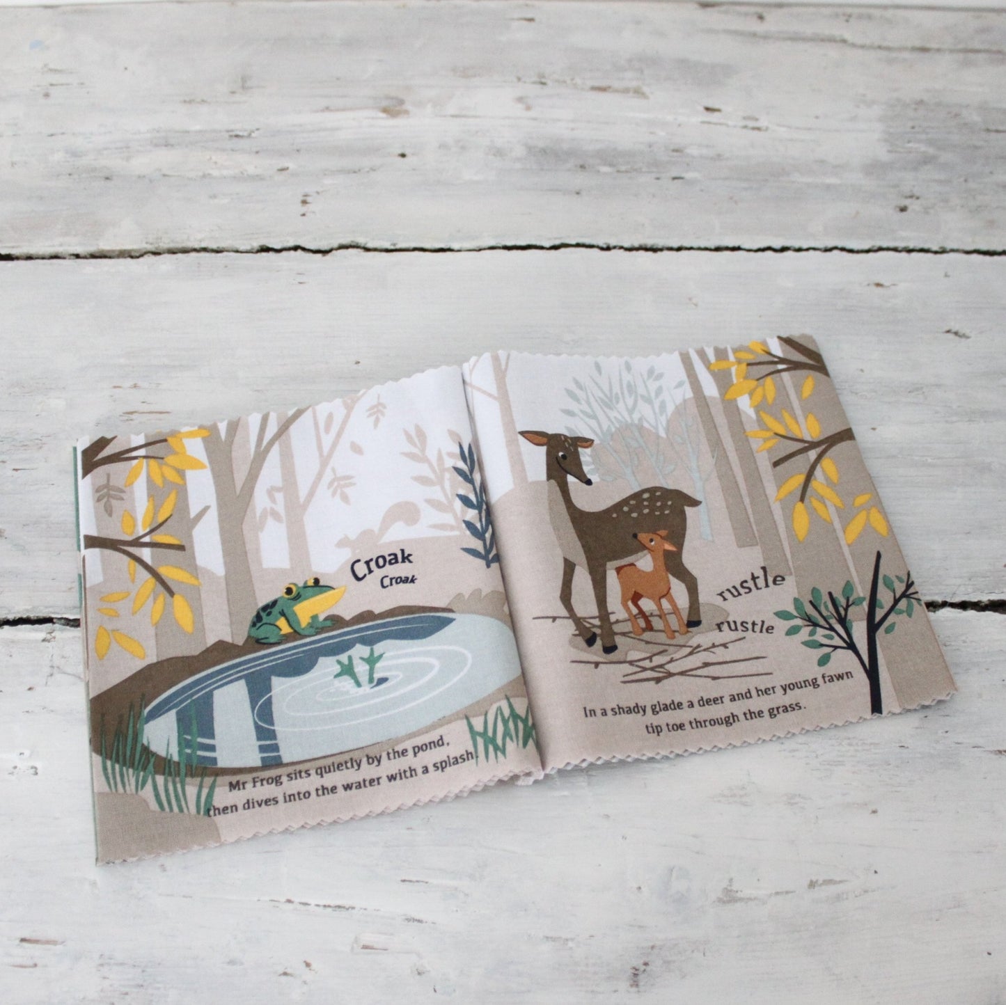 The Woodland Hush Rag Book - Toby Tiger