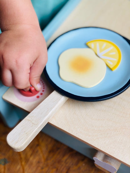 Kitchenette - Toby Tiger