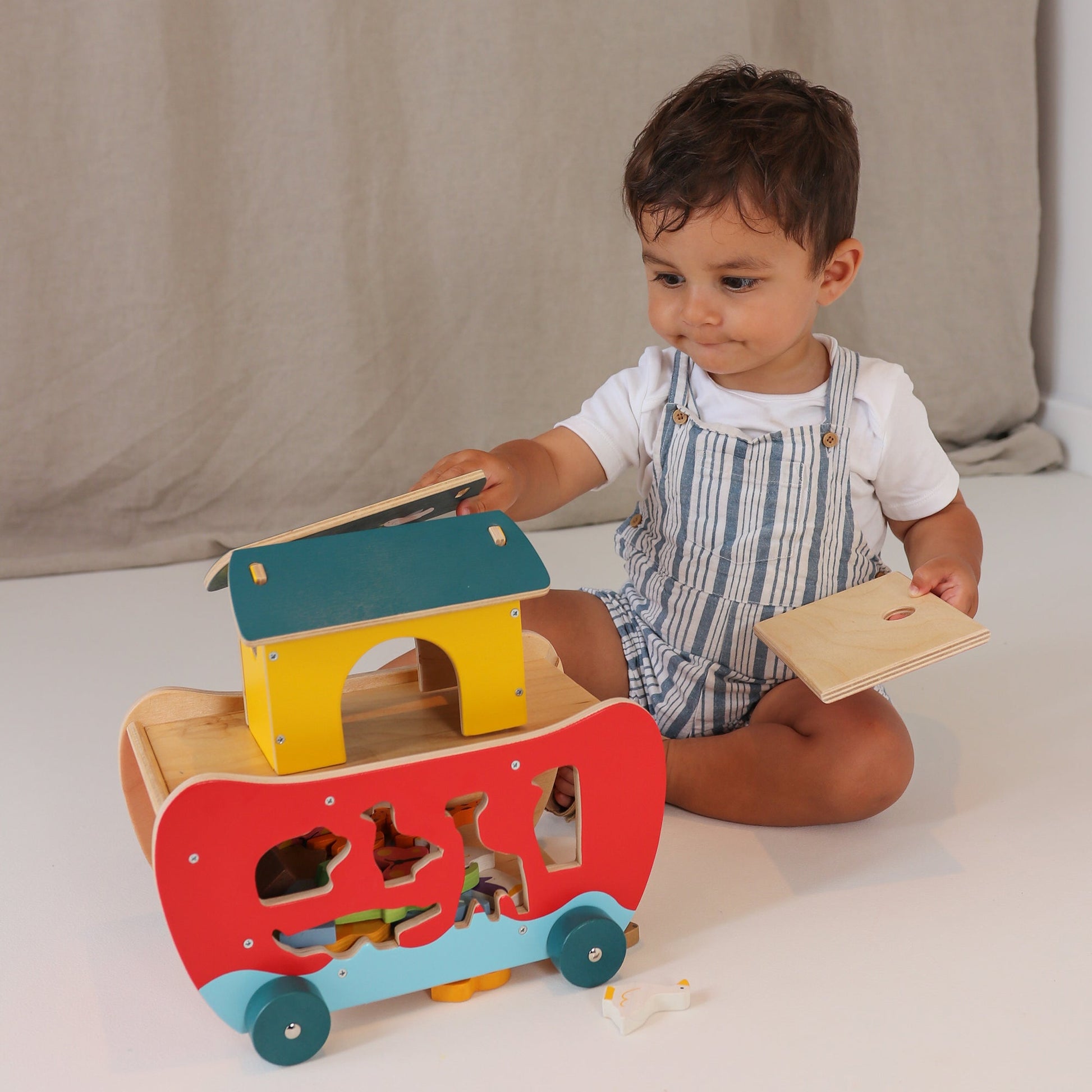 Noah's Shape Sorter Ark - Toby Tiger