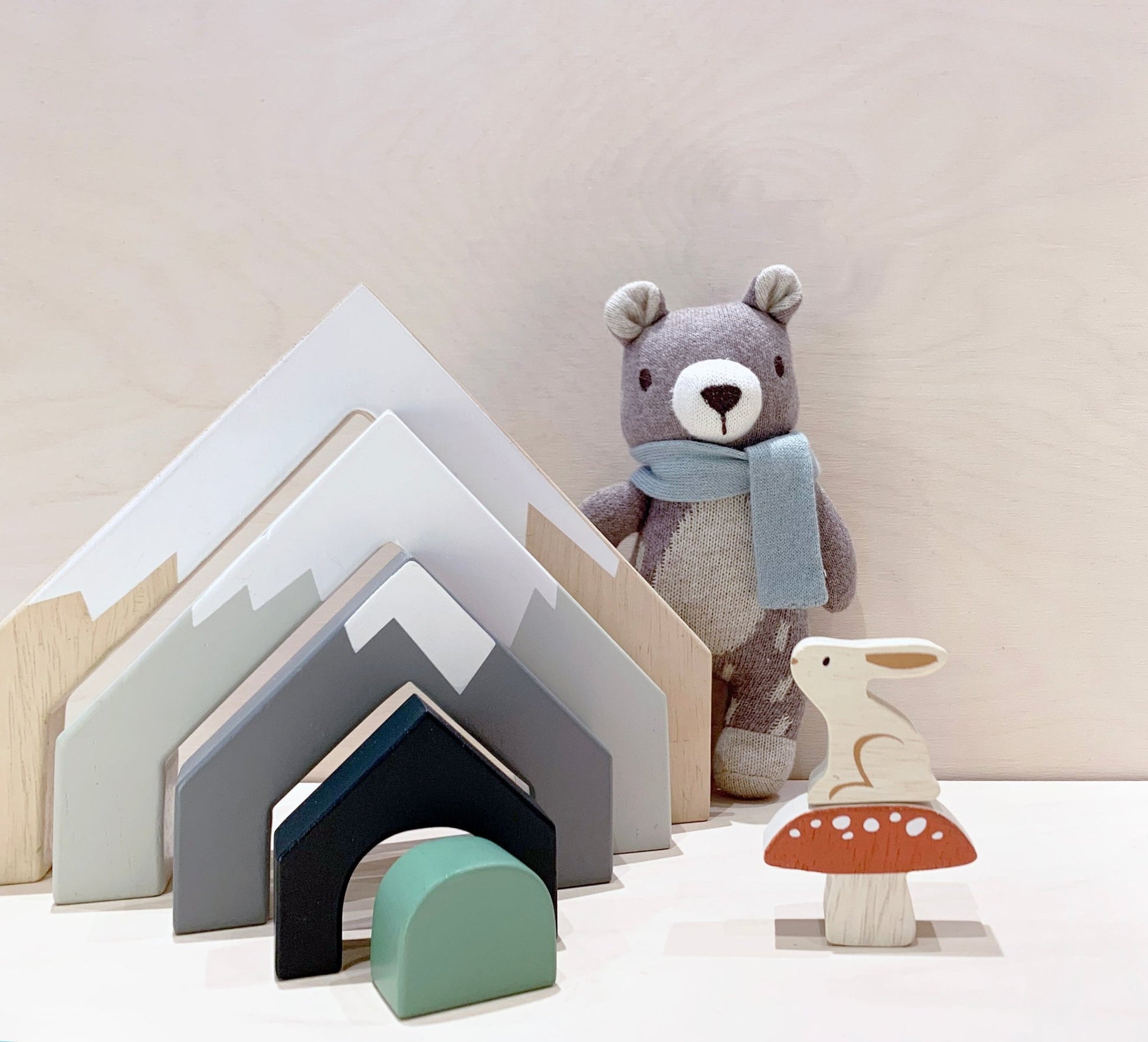 Mountain Pass Stack - Toby Tiger