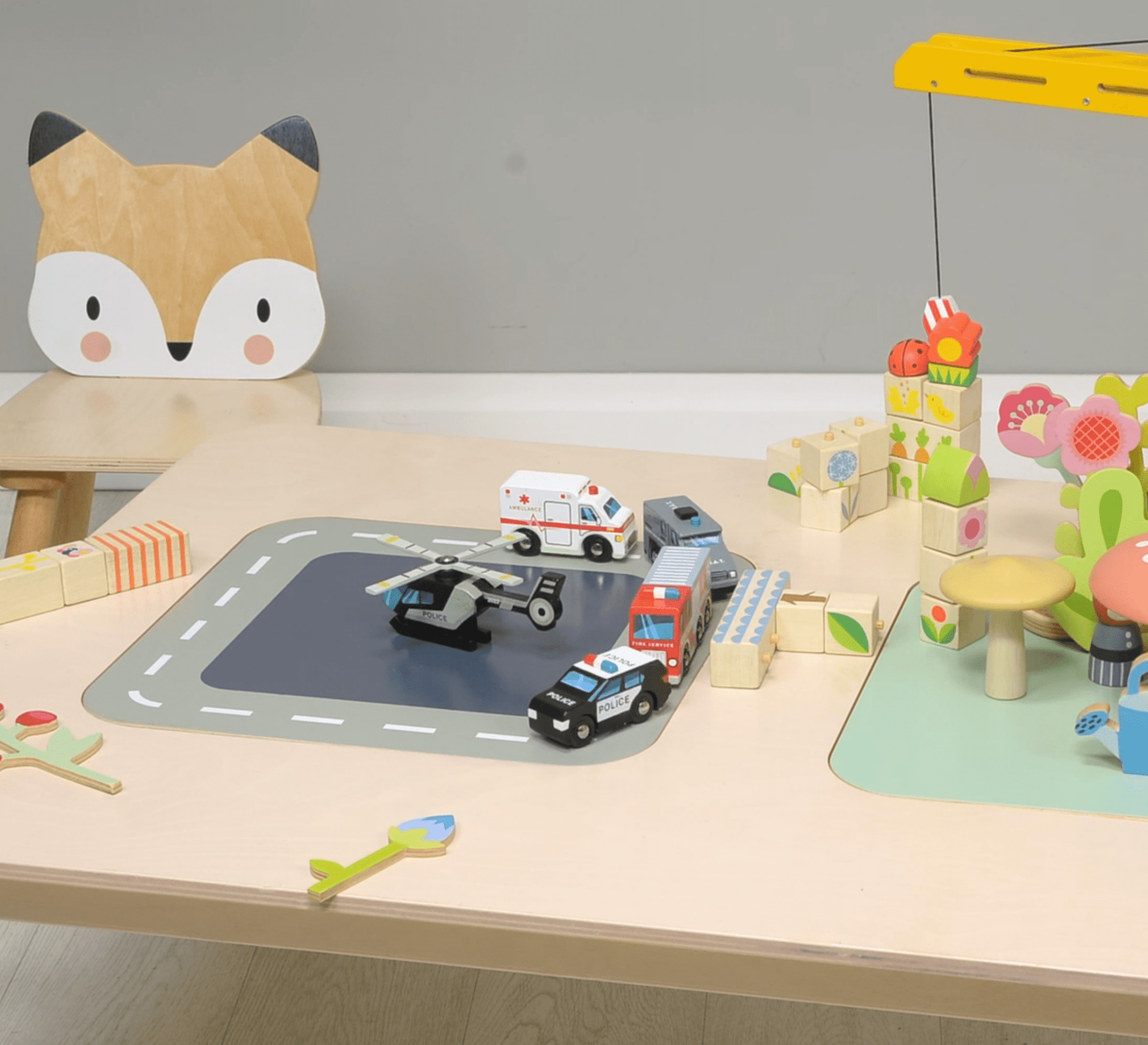 Play Table - Toby Tiger