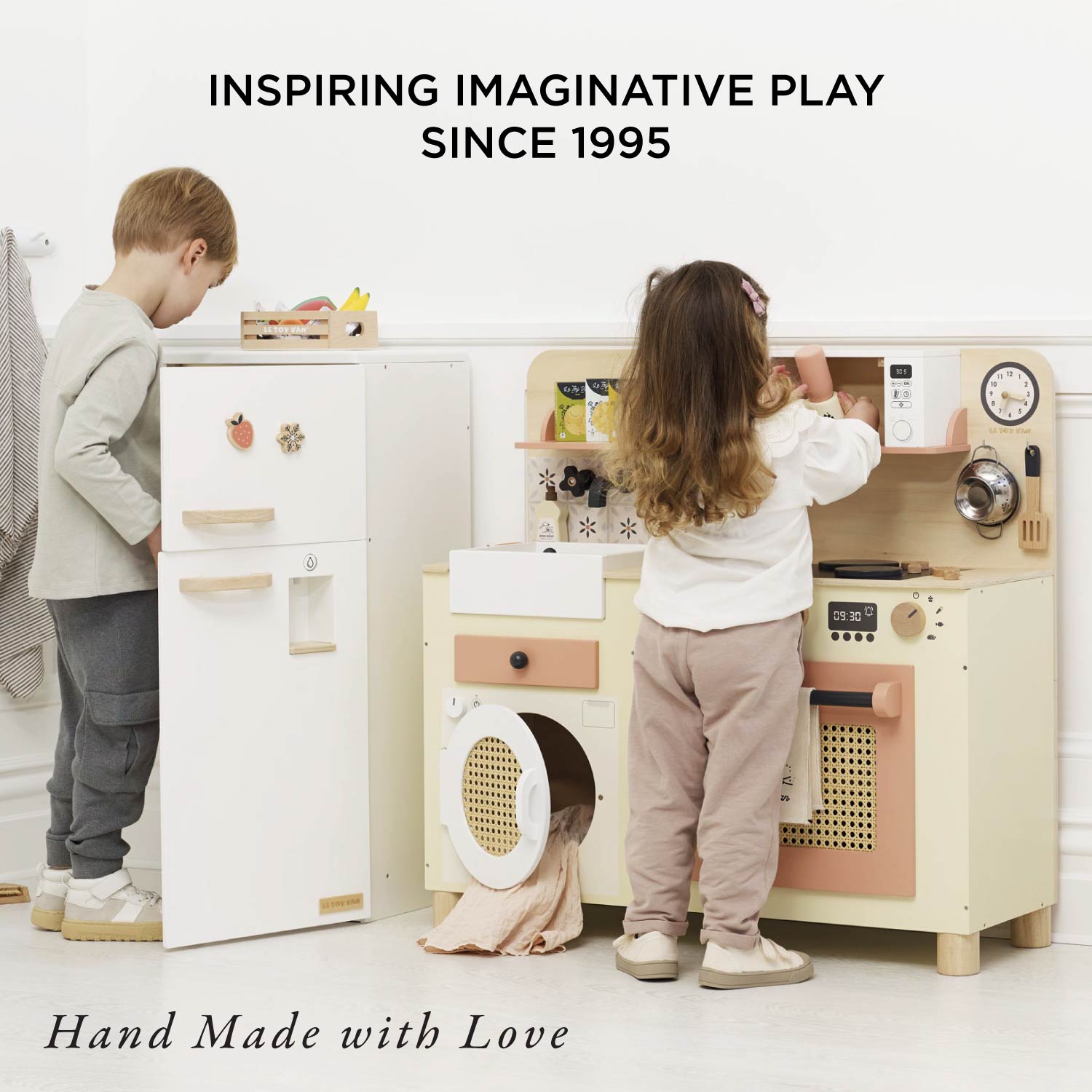 Rattan Family Wooden Play Kitchen - Toby Tiger UK