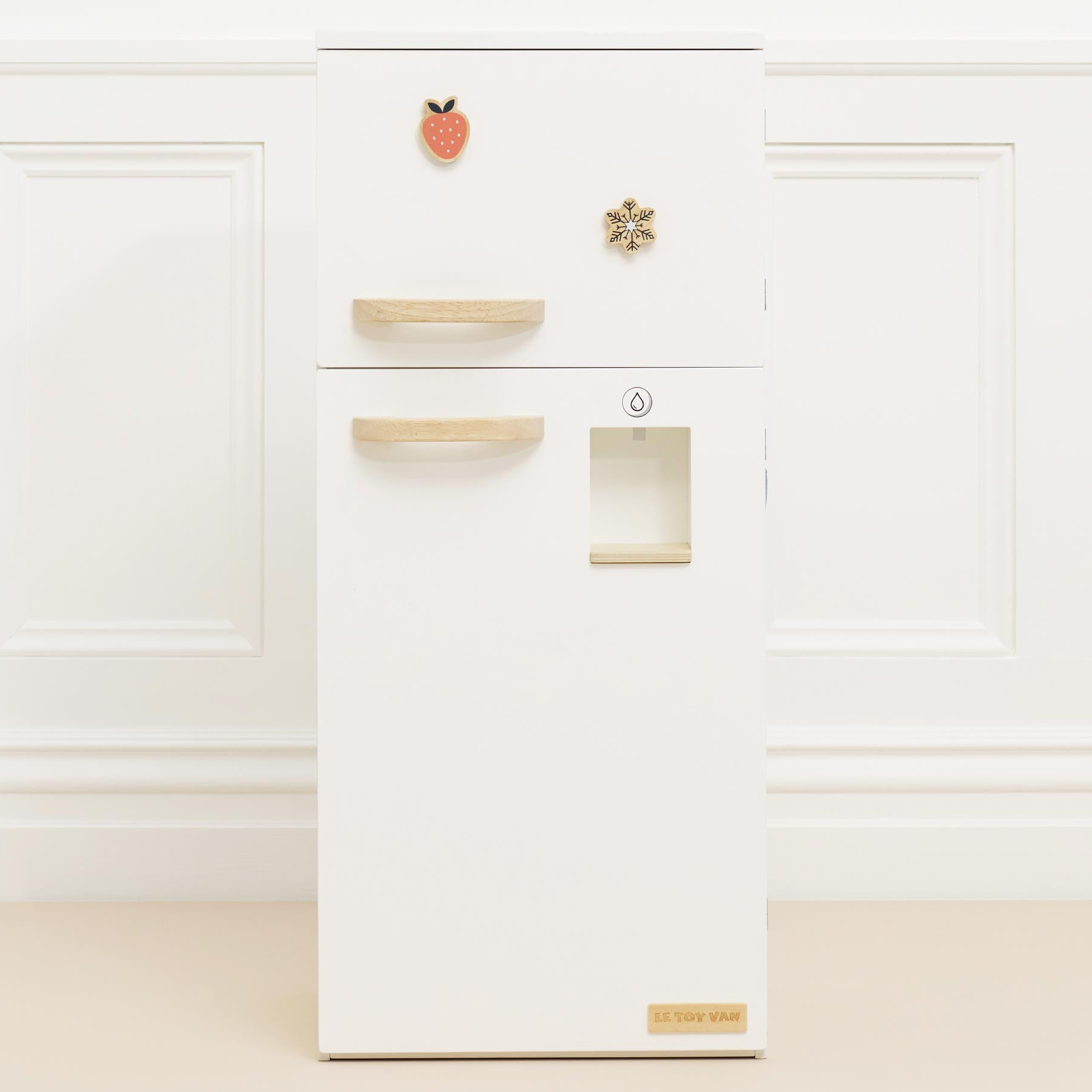 Kitchen Freestanding Fridge Freezer - Toby Tiger