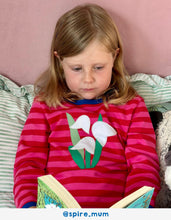 Load image into Gallery viewer, Organic Snowdrop Applique Long-Sleeved T-Shirt - Toby Tiger

