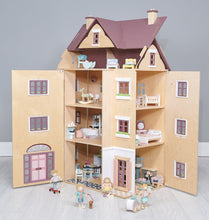 Load image into Gallery viewer, Fantail Hall Bundle - Toby Tiger

